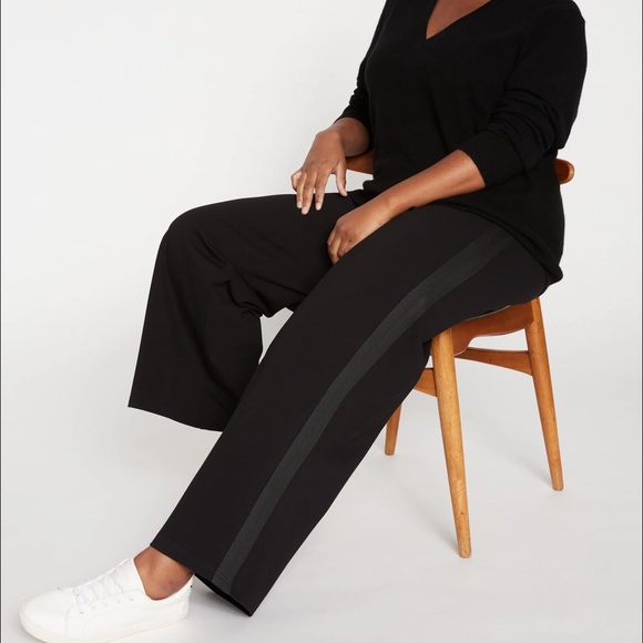 Universal Standard Pants - NWT Universal Standard Stephanie Wide Leg Pant with Black Stripe in XS
